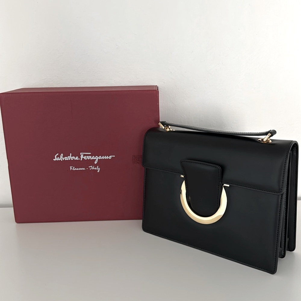Salvatore Ferragamo Thalia Nero Black Handbag Purse
